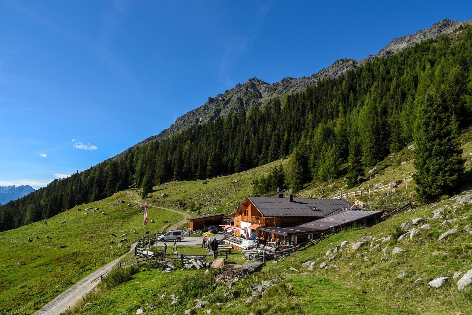 Hotel Gsallbach Kaunertal Exteriör bild