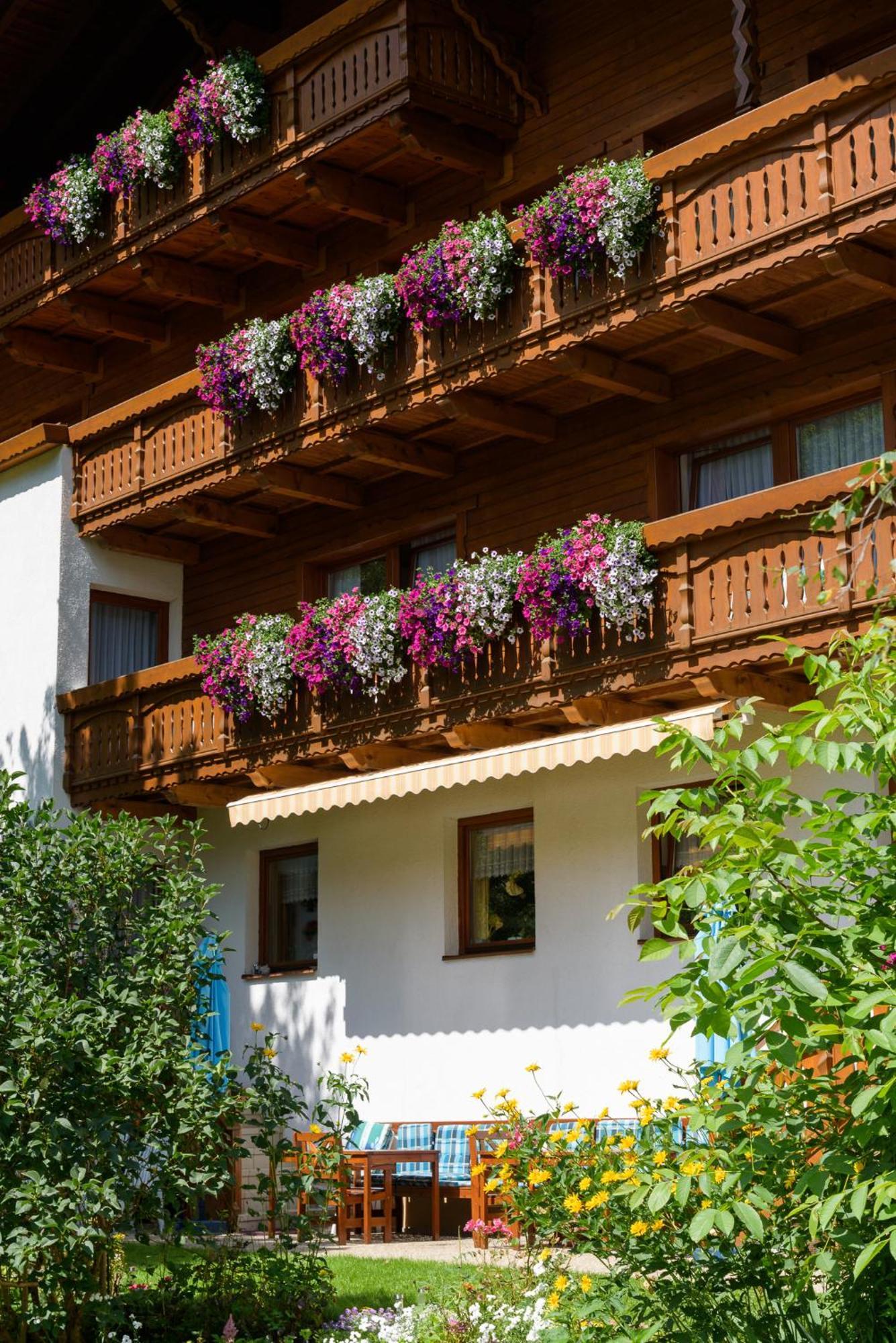 Hotel Gsallbach Kaunertal Exteriör bild