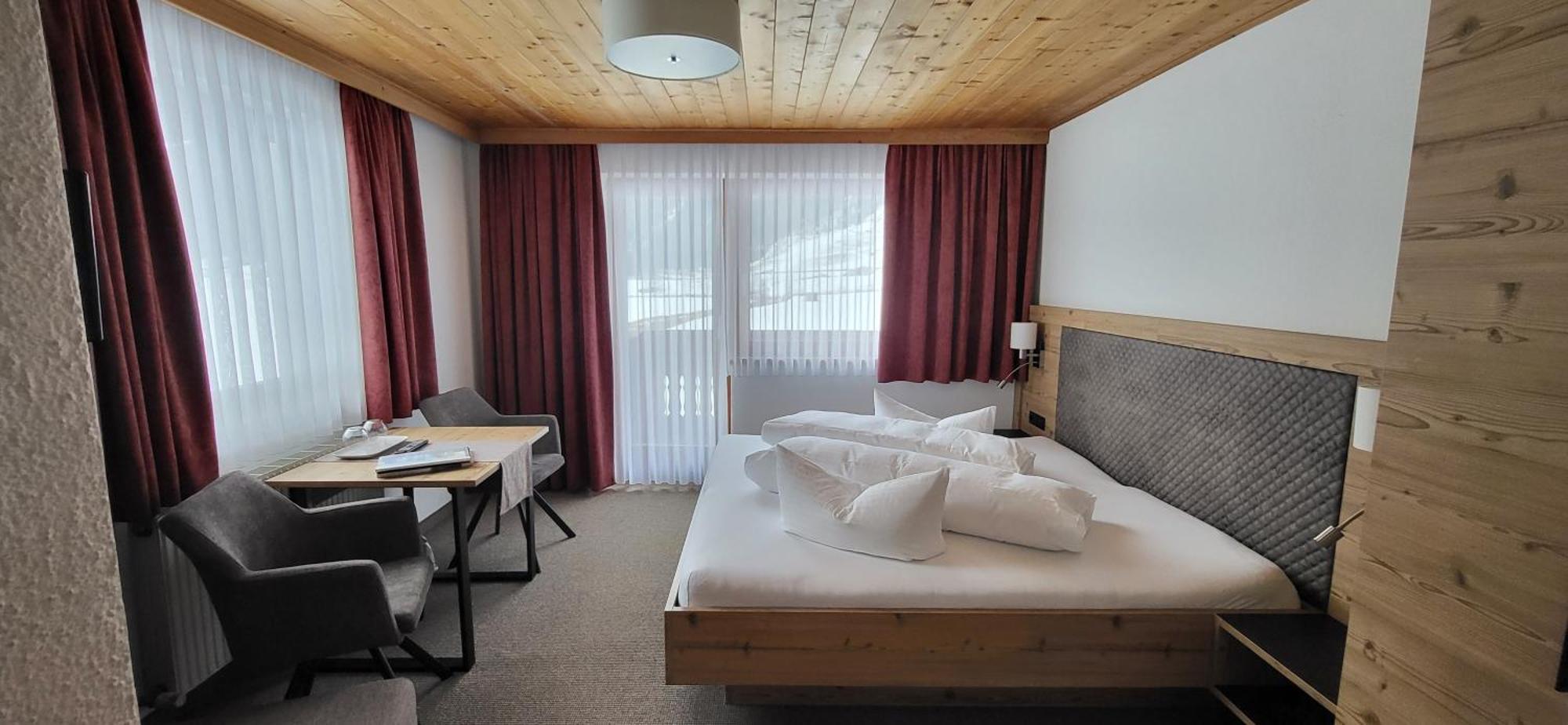 Hotel Gsallbach Kaunertal Exteriör bild