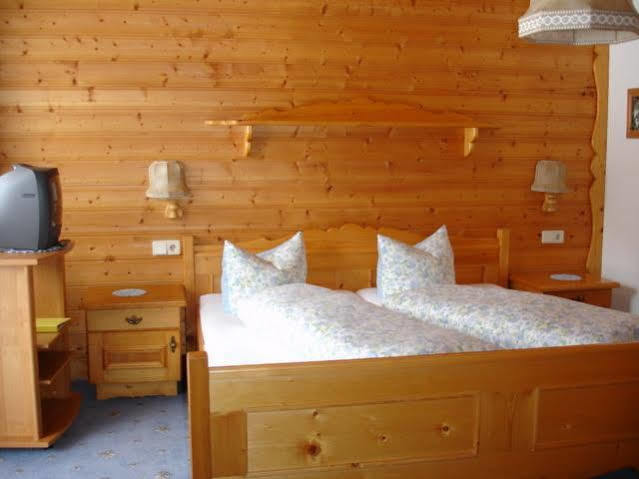Hotel Gsallbach Kaunertal Exteriör bild